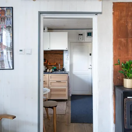 Garden Next To Telliskivi & Old Town Διαμέρισμα Ταλίν