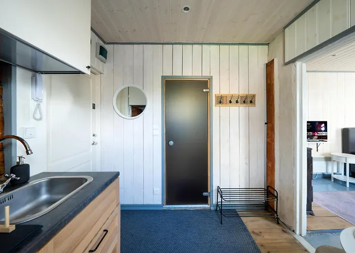 Garden Next To Telliskivi & Old Town * Tallin